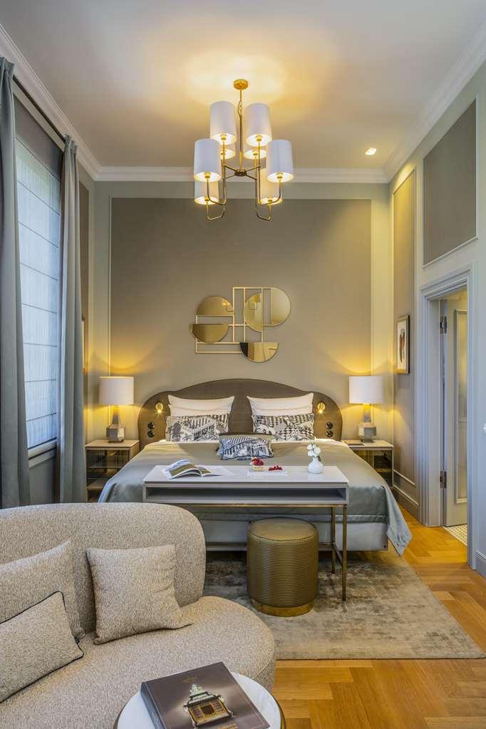 Taschenbergpalais Kempinski 5*